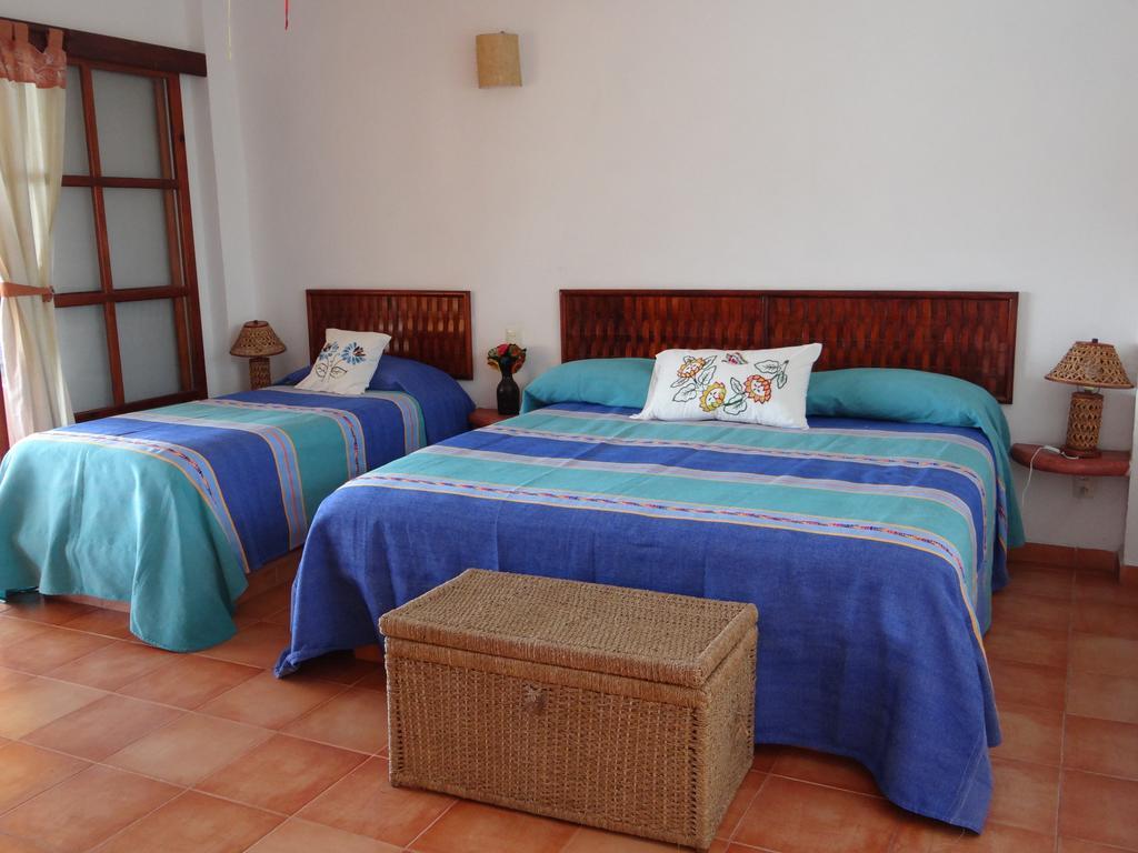 Casa Adriana Hotel Zihuatanejo Ruang foto